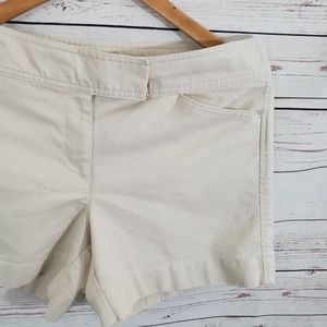 Ann Taylor Shorts - Ann Taylor Shorts Size 6 Ann Taylor Shorts - Ann Taylor Shorts Size 6